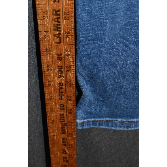 Tommy Bahama Men's 34x32 Distressed Denim Jeans Medium Wash - Picture 9 of 9